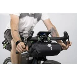 Borsa Anteriore Da Manubrio Bikepacking MISS GRAPE TENDRIL 4.10 10 Litri 12 Borsa Anteriore Da Manubrio Bikepacking MISS GRAPE TENDRIL 4.10 10 Litri -Elitee Negozio borsa anteriore da manubrio bikepacking miss grape tendril 410 10 litri 4