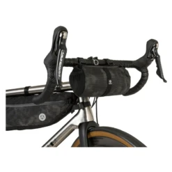 Borsa Bikepacking Al Manubrio AGU VENTURE ROLL 1,5 Litri Hi-Vis -Elitee Negozio borsa bikepacking al manubrio agu venture roll 15 litri hi vis 2