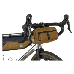Borsa Bikepacking Al Manubrio AGU VENTURE ROLL RETTANGOLARE 2 Litri ARMAGNAC -Elitee Negozio borsa bikepacking al manubrio agu venture roll rettangolare 2 litri armagnac 8